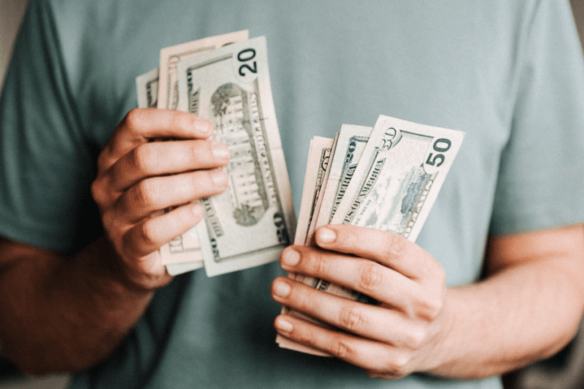 Top 4 Money Management Tips To Use in College Top 4 Money Management Tips To Use in College